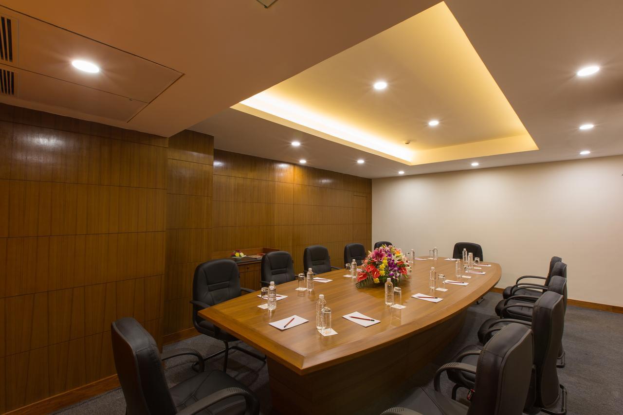 Viva Hotel Near Madgaon Railway Station Buitenkant foto